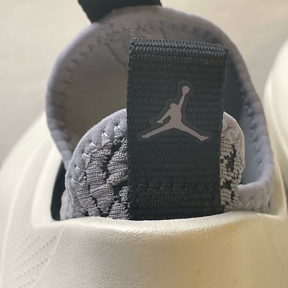 Jordan System 23 Mens Size 10 Convertable Sneaker Sandal Sail Color - Picture 4 of 12